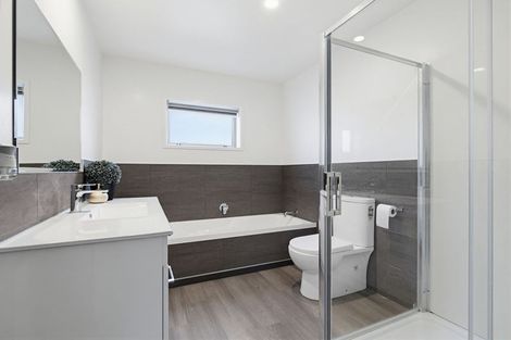 Photo of property in 16 Domain Street, Waiuku, 2123