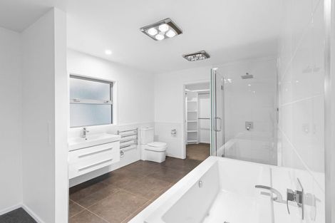 Photo of property in 51 Waikawa Beach Road, Manakau, Levin, 5573