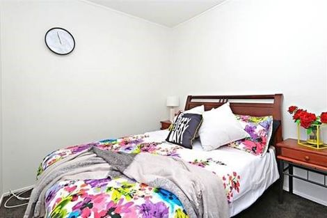 Photo of property in 1/27 Mon Desir Place, Manurewa, Auckland, 2102