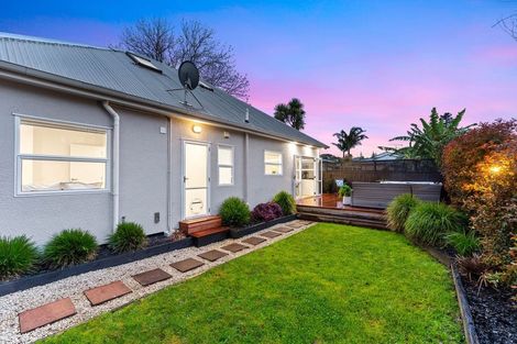 Photo of property in 2/7 Seine Road, Forrest Hill, Auckland, 0620