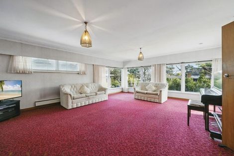 Photo of property in 18 Millbrook Road, Henderson, Auckland, 0612