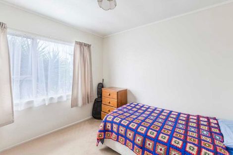 Photo of property in 16 Grenada Avenue, Forrest Hill, Auckland, 0620