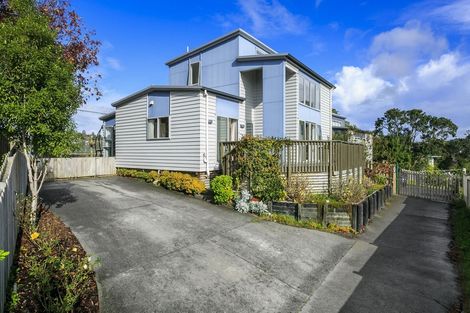 Photo of property in 10a Saffron Street, Birkdale, Auckland, 0626