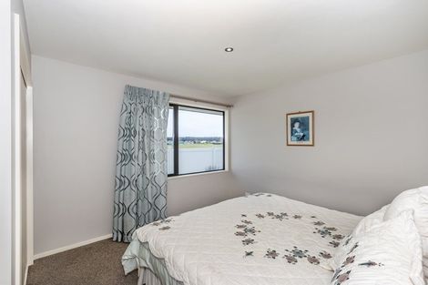 Photo of property in 10 Radiata Avenue, Parklands, Christchurch, 8083