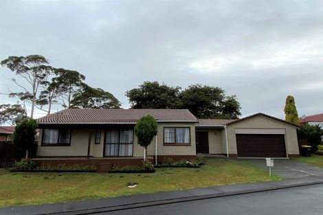 Photo of property in 18 Bosnyak Drive, Te Atatu South, Auckland, 0610