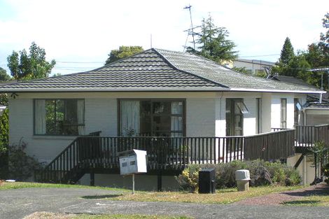 Photo of property in 1/27 Knightsbridge Drive, Forrest Hill, Auckland, 0620