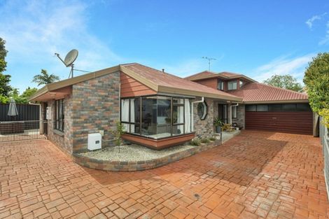 Photo of property in 13a Princes Street, Cambridge, 3434