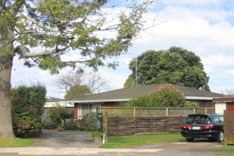 Photo of property in 1/15 Tudor Place, Mount Maunganui, 3116