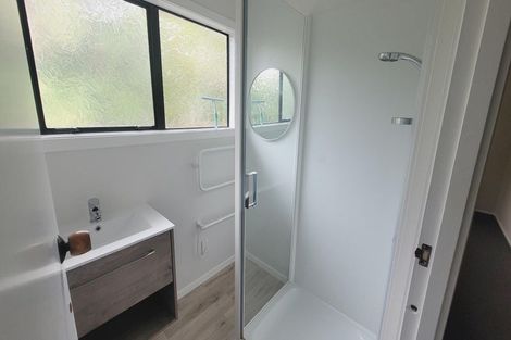 Photo of property in 1-2 Seagull Place, Whitby, Porirua, 5024