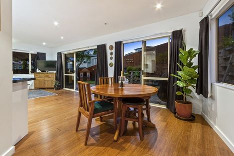 Photo of property in 2/30 Manu Place, Pinehill, Auckland, 0632