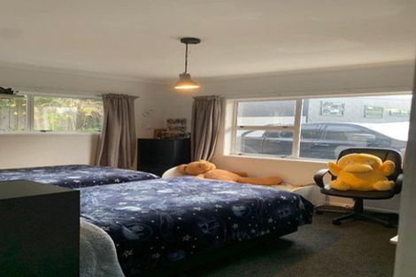 Photo of property in 4 Bright Way, Lower Vogeltown, New Plymouth, 4310