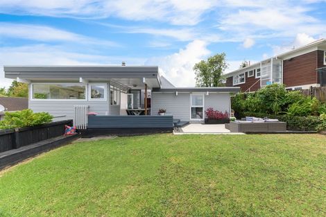 Photo of property in 43 Knightsbridge Drive, Forrest Hill, Auckland, 0620
