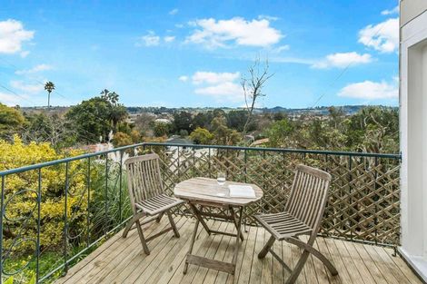 Photo of property in 76 Ikitara Road, Whanganui East, Whanganui, 4500