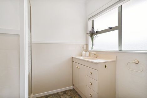 Photo of property in 109 Rushgreen Avenue, Pahurehure, Papakura, 2113