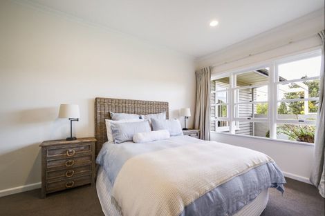 Photo of property in 16 Kopanga Road, Havelock North, 4130