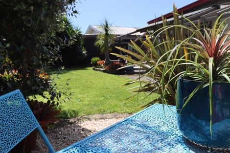 Photo of property in 50a Ngataringa Road, Devonport, Auckland, 0624