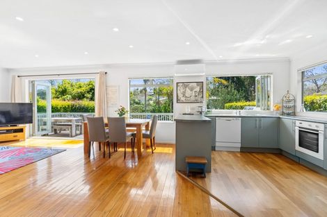 Photo of property in 12 Linwood Avenue, Forrest Hill, Auckland, 0620