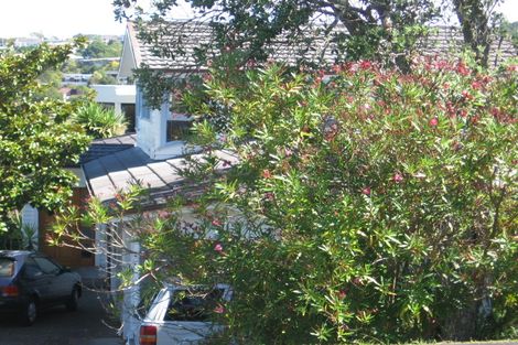 Photo of property in 1/16 Gulf View Road, Murrays Bay, Auckland, 0630