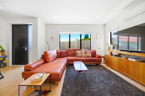 Photo of property in 118c Mount Smart Road, Onehunga, Auckland, 1061
