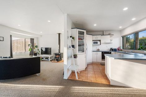 Photo of property in 1/112 Parkhurst Road, Parakai, 0830