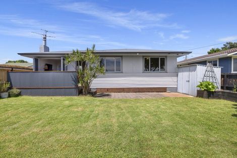 Photo of property in 10 Charles Street, Bellevue, Tauranga, 3110