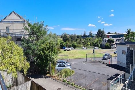 Photo of property in Lakeview Terrace, 20/14 Ambrico Place, New Lynn, Auckland, 0600