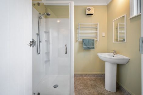 Photo of property in 11 Oxford Street, Marton, 4710