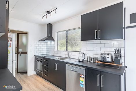 Photo of property in 35 Almora View, Ascot Park, Porirua, 5024