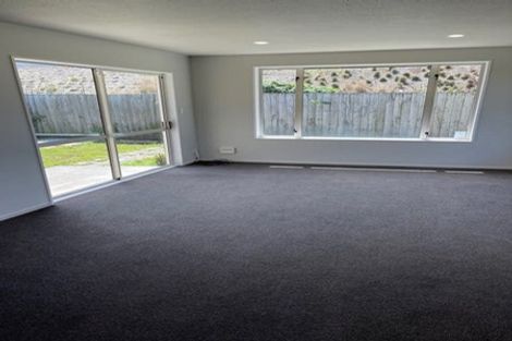 Photo of property in 2/17 Cardigan Bay Place, Addington, Christchurch, 8024