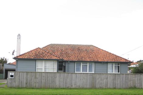 Photo of property in 84 Cracroft Street, Waitara, 4320