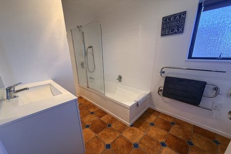 Photo of property in 483 Marine Parade, Napier South, Napier, 4110