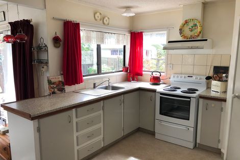 Photo of property in 16b Fairway Drive, Kerikeri, 0230