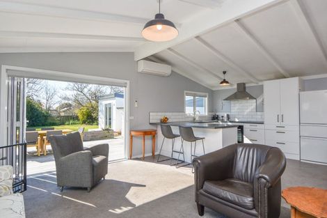 Photo of property in 28 Frederick Street, Carterton, 5713