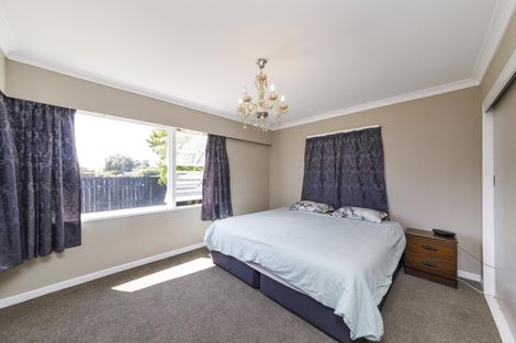 Photo of property in 6 Tabak Crescent, Takaro, Palmerston North, 4412