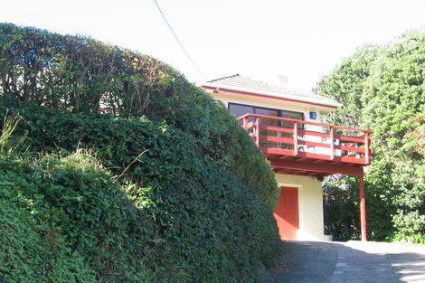 Photo of property in 11 Allen Terrace, Tawa, Wellington, 5028