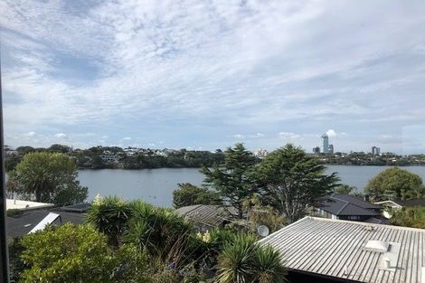 Photo of property in 7/72 Kitchener Road, Milford, Auckland, 0620