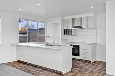 Photo of property in 28 Hunter Street, Hawera, 4610