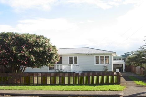 Photo of property in 56 Mckean Avenue, Manurewa, Auckland, 2102