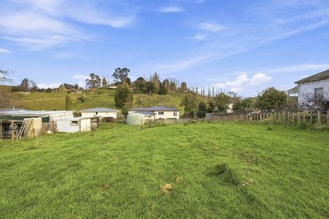 Photo of property in 36 Ongo Road, Hunterville, 4730