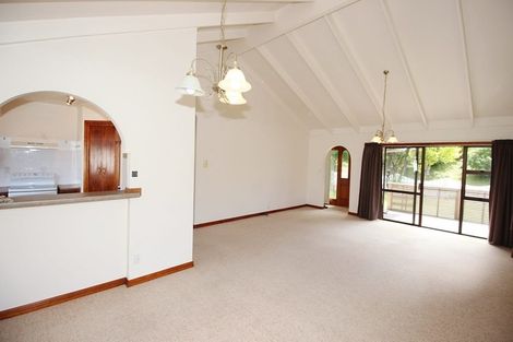 Photo of property in 37 Thorburn Avenue, Red Beach, 0932