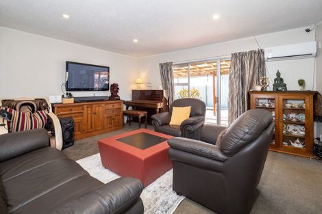 Photo of property in 82 Mcmurdo Street, Tinwald, Ashburton, 7700