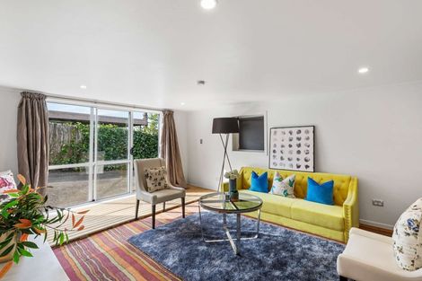 Photo of property in 1/93 Target Road, Totara Vale, Auckland, 0629