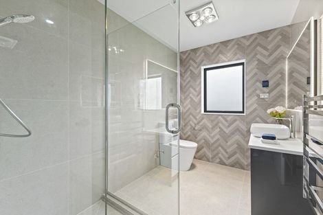 Photo of property in 5 Knockanara Drive, Flat Bush, Auckland, 2019