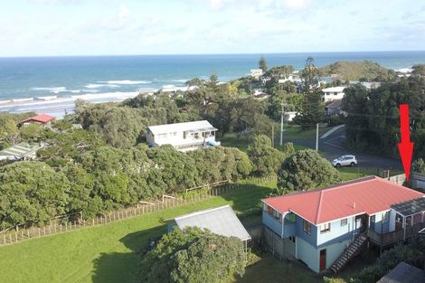 Photo of property in 5 Ripiro Drive, Baylys Beach, Dargaville, 0377