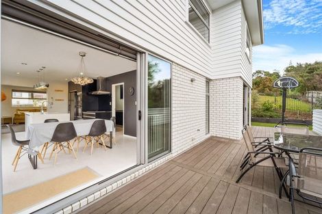Photo of property in 18 Bella Vista Drive, Gulf Harbour, Whangaparaoa, 0930