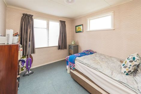 Photo of property in 25 Ruapehu Street, Castlecliff, Whanganui, 4501