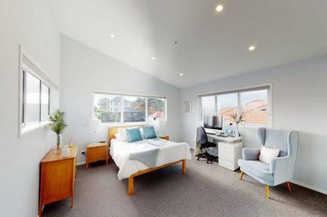 Photo of property in 9 Birkhall Grove, Strathmore Park, Wellington, 6022