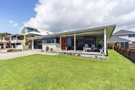 Photo of property in 45d Paynters Avenue, Strandon, New Plymouth, 4312