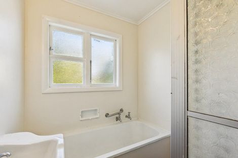 Photo of property in 11 Winara Avenue, Waikanae, 5036