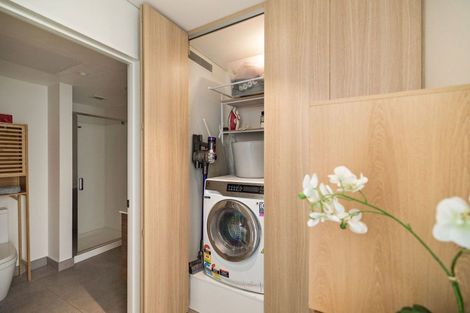 Photo of property in Toru Apartments, 413/10 Copper Beech Avenue, Frankton, Queenstown, 9300